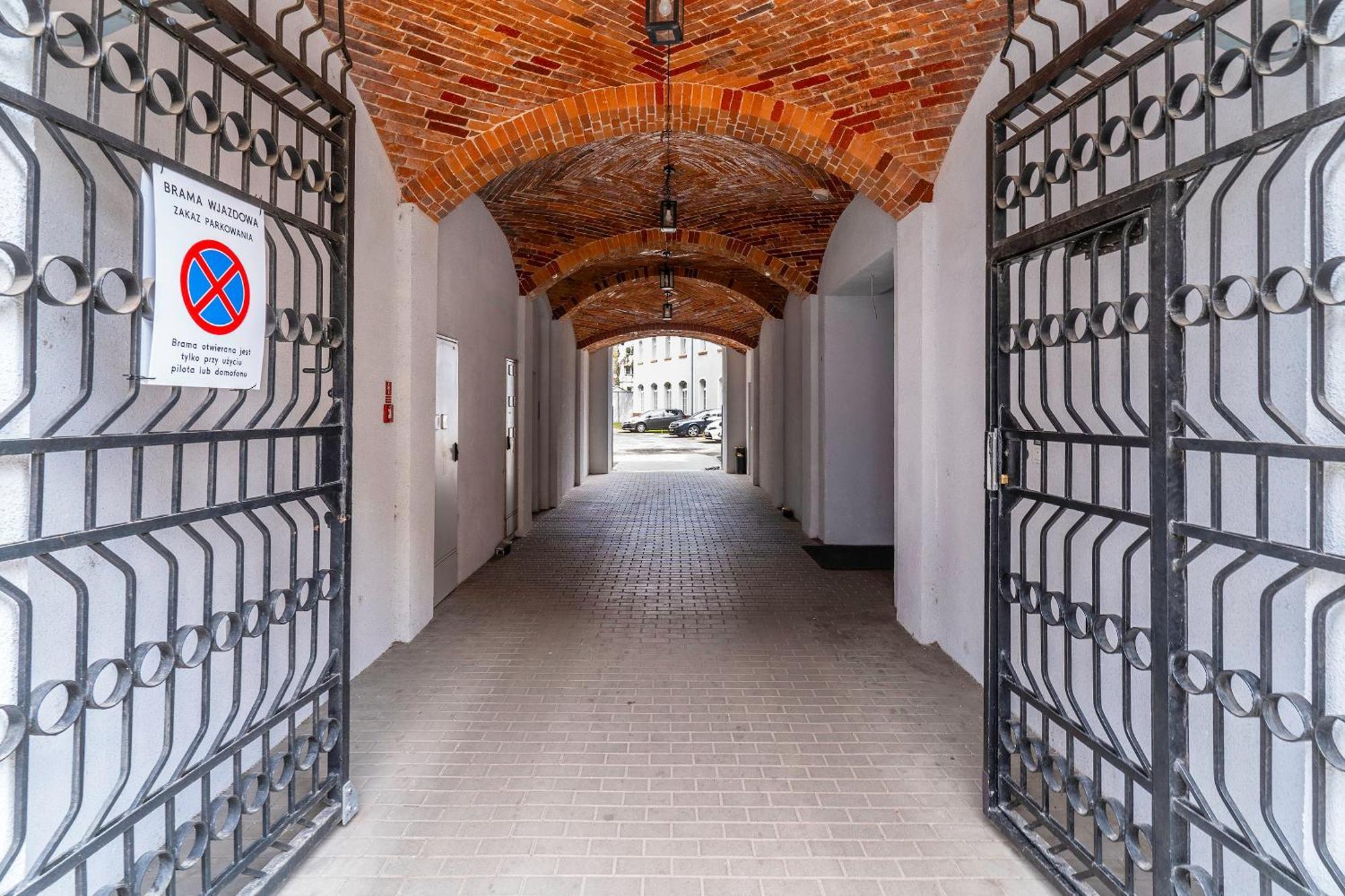 Loft City Center Apartments- Parking, Wifi, 24H Check-In Vratislav Exteriér fotografie